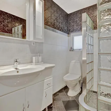 בית נופש Newly Renovated Activity Home-sj850